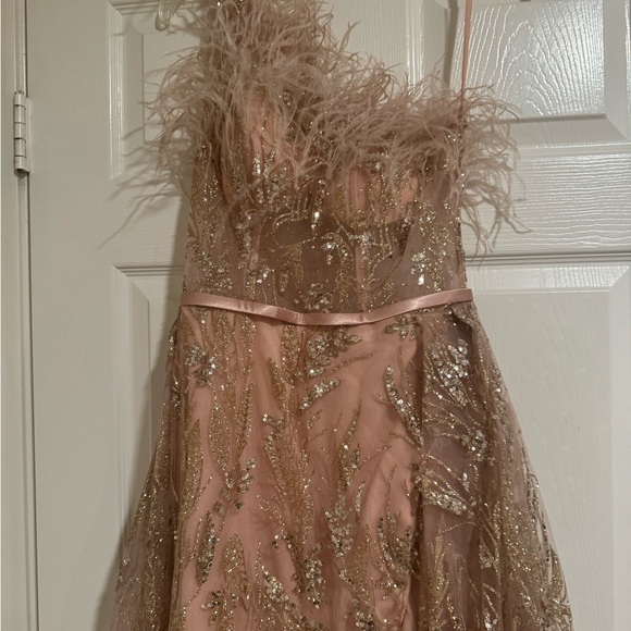 Prom dress - Picture 3 of 8